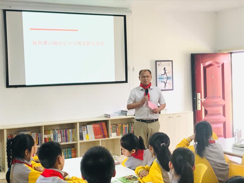 宜豐縣小學最新領導團隊介紹，宜豐縣小學領導團隊介紹